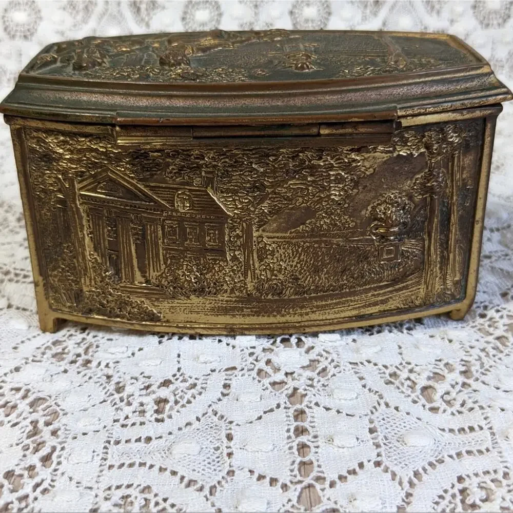 Weidlich Bros WB Mfg Co antique jewelry casket gold plated American Colonial